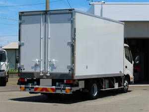 Dutro Refrigerator & Freezer Truck_2