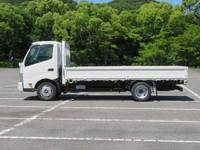 HINO Dutro Flat Body 2RG-XZU710M 2022 33,000km_3