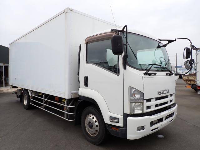 ISUZU Forward Reefer Van SKG-FSR90T2 2013 277,000km