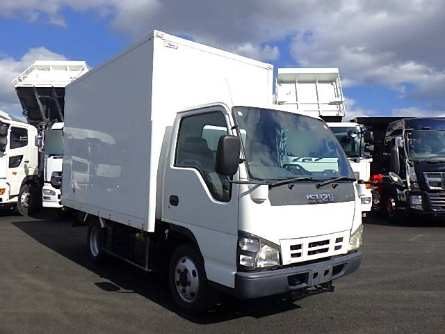 ISUZU Elf Reefer Van PB-NKS81AN 2006 228,000km