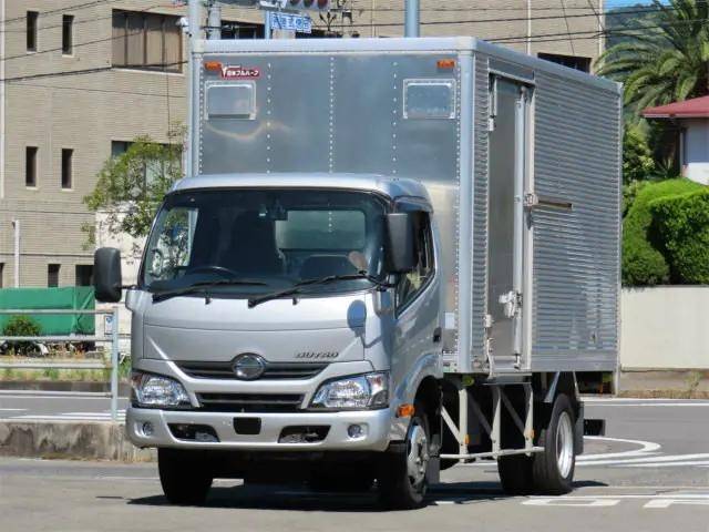 HINO Dutro Aluminum Van TKG-XZU655M 2017 73,000km