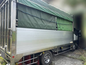 Canter Cattle Transport Truck_2