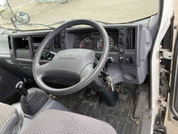 ISUZU Elf Aluminum Van TRG-NLR85AN 2019 146,237km_31