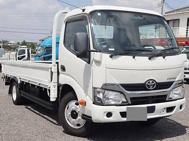 TOYOTA Dyna Flat Body TPG-XZU655 2017 20,977km