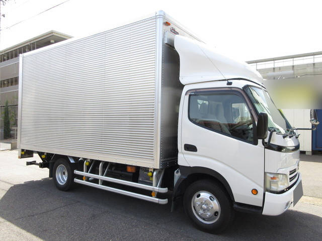 HINO Dutro Aluminum Van BDG-XZU414M 2008 257,000km