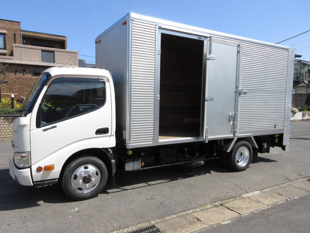 HINO Dutro Aluminum Van TKG-XZU695M 2014 196,000km