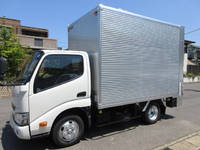 TOYOTA Dyna Aluminum Van TPG-XZU605 2017 140,000km_3