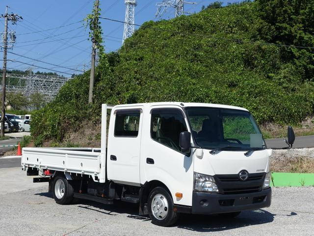 HINO Dutro Double Cab SKG-XZU710M 2011 97,000km