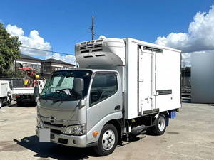 Dutro Refrigerator & Freezer Truck_1