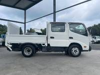 HINO Dutro Double Cab TKG-XZU605M 2017 98,000km_4