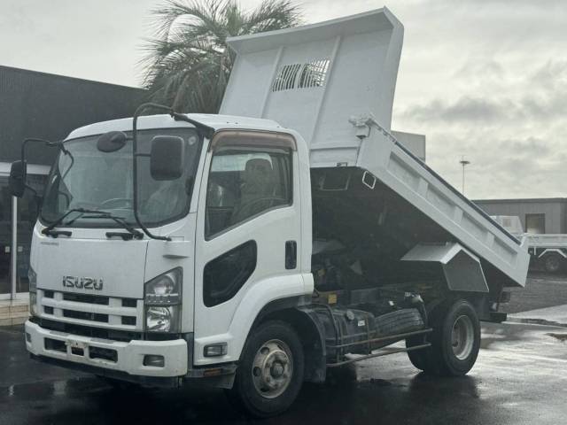 ISUZU Forward Dump SKG-FRR90S1 2012 126,000km