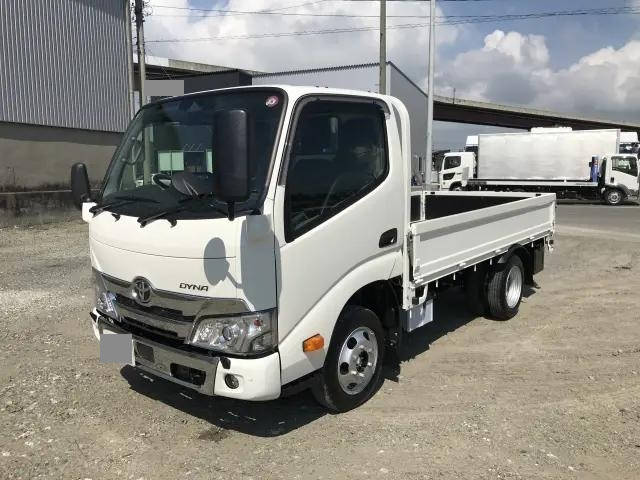 TOYOTA Dyna Flat Body 2DG-GDY231 2024 10km