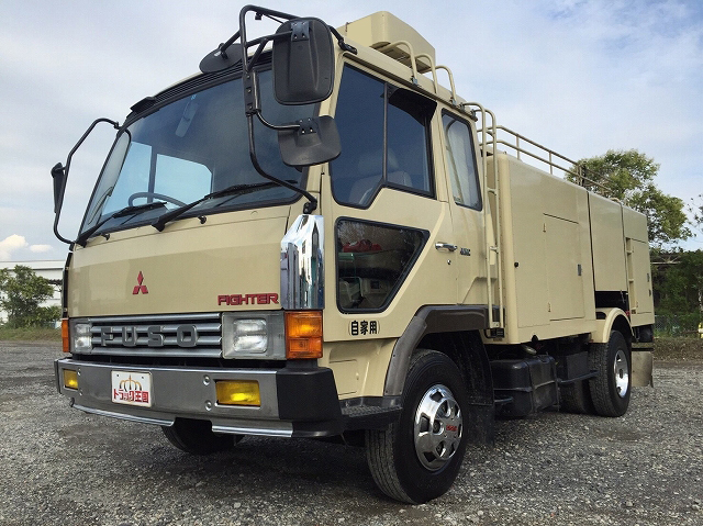 MITSUBISHI FUSO Fighter High Pressure Washer Truck P-FK416ED (KAI) 1985 19,315km