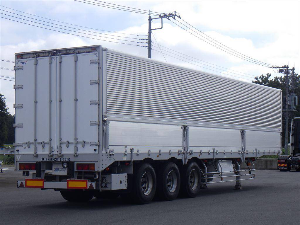 Others Others Gull Wing Trailer PFB34118 2015 0km