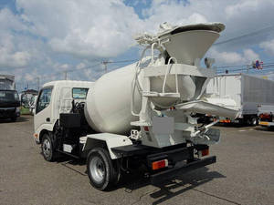 Dutro Mixer Truck_2