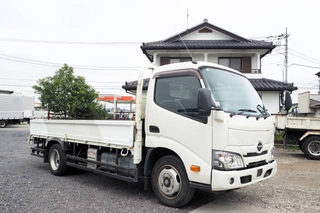 HINO Dutro Flat Body 2RG-XZU655M 2019 85,635km