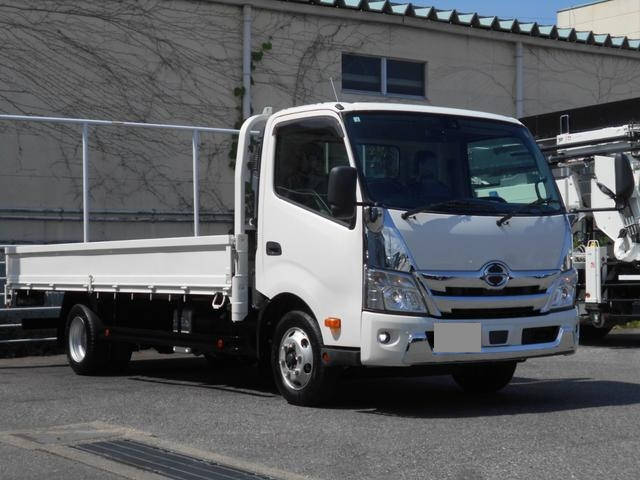 HINO Dutro Flat Body 2RG-XZU722M 2020 4,000km