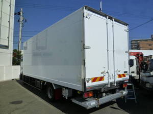 Forward Refrigerator & Freezer Truck_2