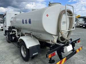 Canter Sprinkler Truck_2