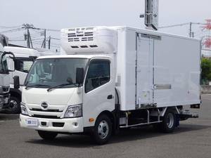 Dutro Refrigerator & Freezer Truck_1