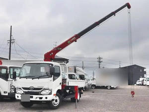 TOYOTA Toyoace Truck (With 4 Steps Of Cranes) TKG-XZU650 2018 81,600km_1