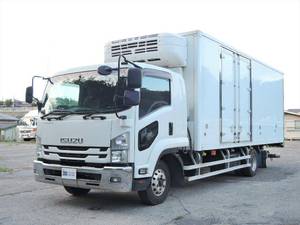 ISUZU Forward Refrigerator & Freezer Truck TKG-FRR90T2 2018 381,000km_1