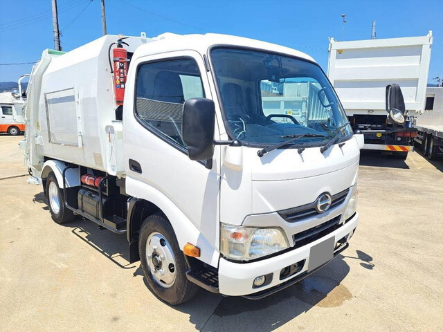 Dutro Garbage Truck_1