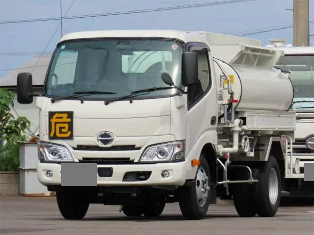 HINO Dutro Tank Lorry 2RG-XZU600E 2023 1,000km