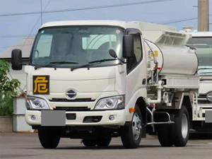 HINO Dutro Tank Lorry 2RG-XZU600E 2023 1,000km_1