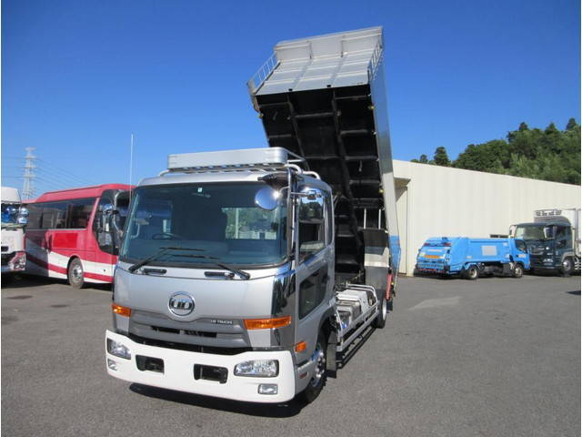 UD TRUCKS Condor Deep Dump TKG-MK38L 2015 216,000km