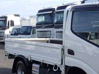 HINO Dutro Flat Body 2RG-XZC605M 2022 19,000km_5