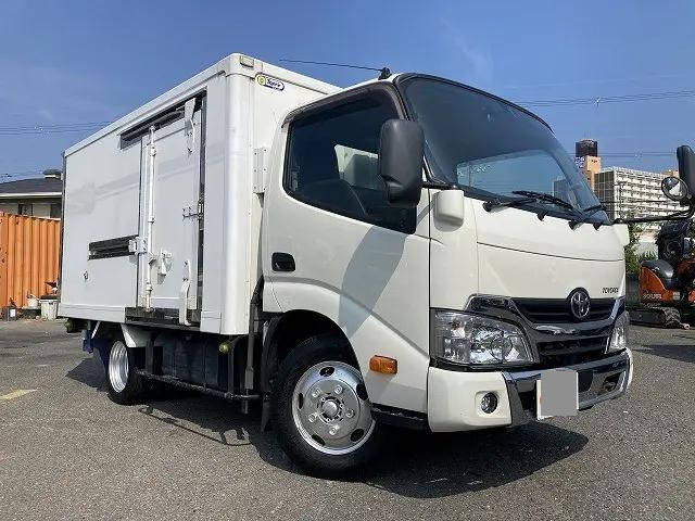 TOYOTA Toyoace Refrigerator & Freezer Truck TKG-XZU605 2017 128,442km