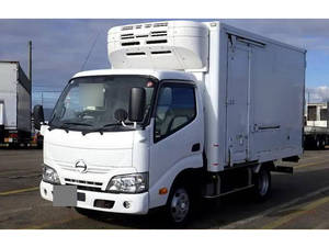 Dutro Refrigerator & Freezer Truck_1