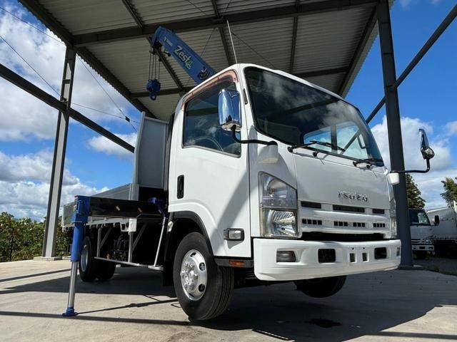 ISUZU Elf Truck (With 4 Steps Of Cranes) SKG-NPR85YN 2012 97,000km