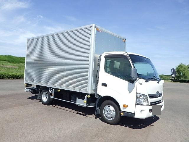 HINO Dutro Aluminum Van TKG-XZU710M 2015 216,145km