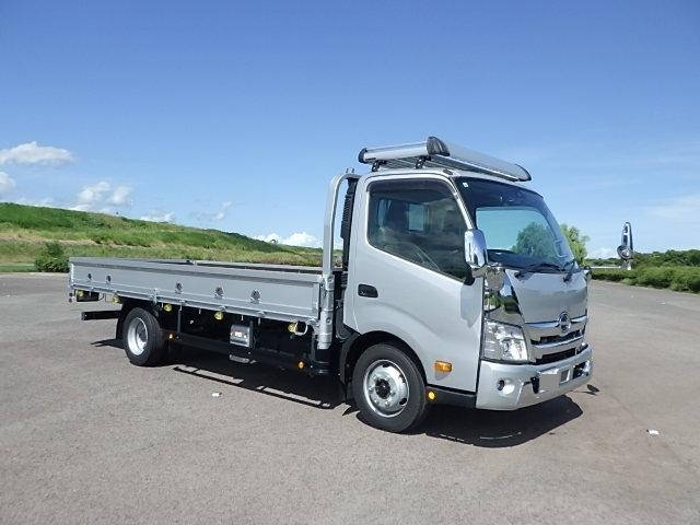 HINO Dutro Flat Body 2KG-XZU722M 2024 232km