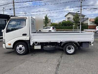 HINO Dutro Flat Body 2RG-XZC605M 2019 99,409km_4