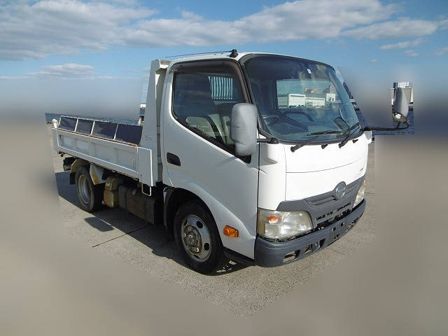 HINO Dutro Dump SKG-XZU675T 2011 79,377km