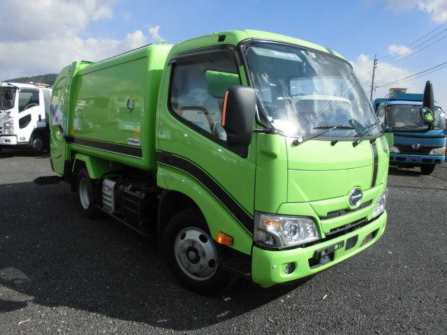 HINO Dutro Garbage Truck 2RG-XZU605X 2022 34,164km