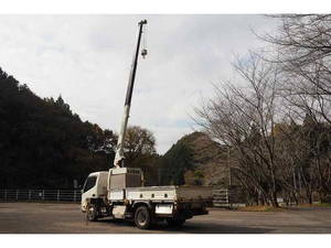 Dutro Truck (With 3 Steps Of Cranes)_2