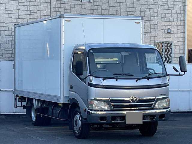 TOYOTA Dyna Panel Van BDG-XZU414 2008 27,000km