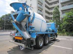 Big Thumb Mixer Truck_2