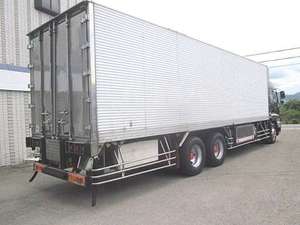 Giga Refrigerator & Freezer Truck_2