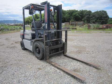 KOMATSU  Forklift FG25-11  2,114h