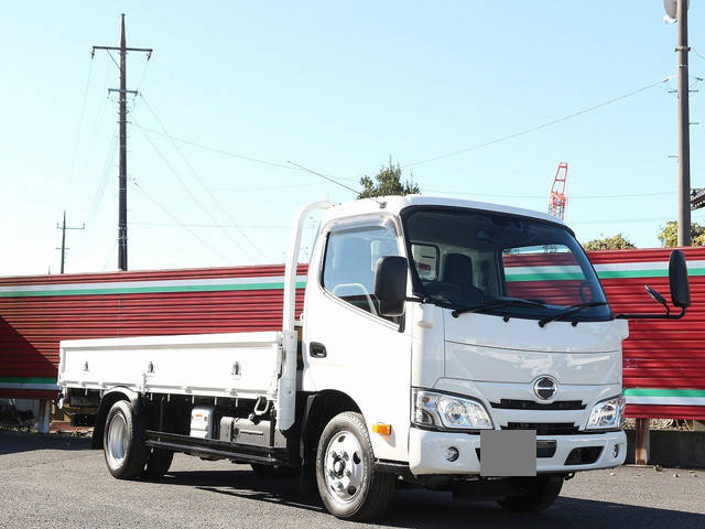 HINO Dutro Flat Body 2RG-XZU655M 2021 17,296km