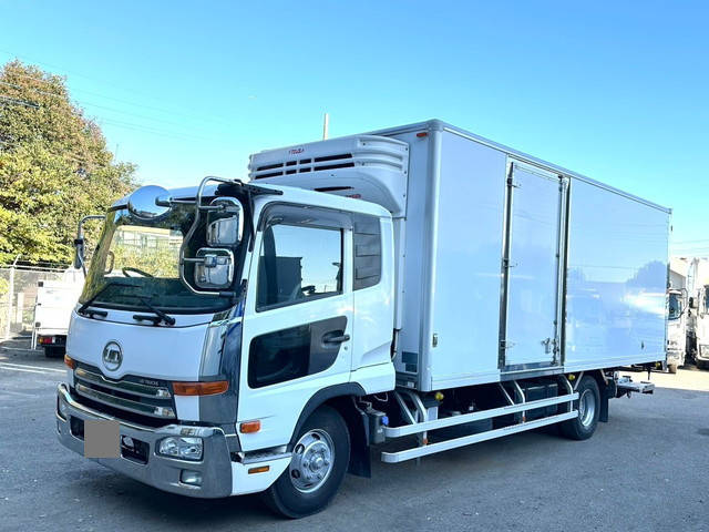 UD TRUCKS Condor Refrigerator & Freezer Truck TKG-MK38C 2017 332,881km