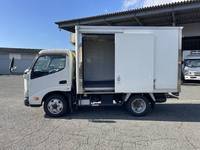 TOYOTA Dyna Refrigerator & Freezer Truck TKG-XZU675 2017 112,039km_6