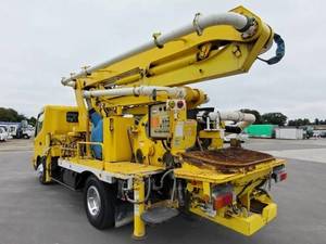 Dutro Concrete Pumping Truck_2