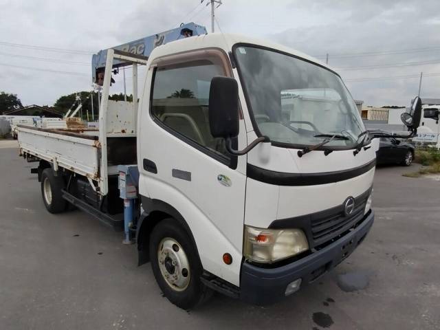 HINO Dutro Truck (With 3 Steps Of Cranes) BDG-XZU414M 2007 140,000km