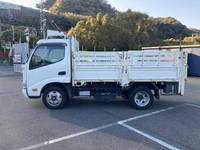 HINO Dutro Flat Body TKG-XZU605M 2015 93,335km_5